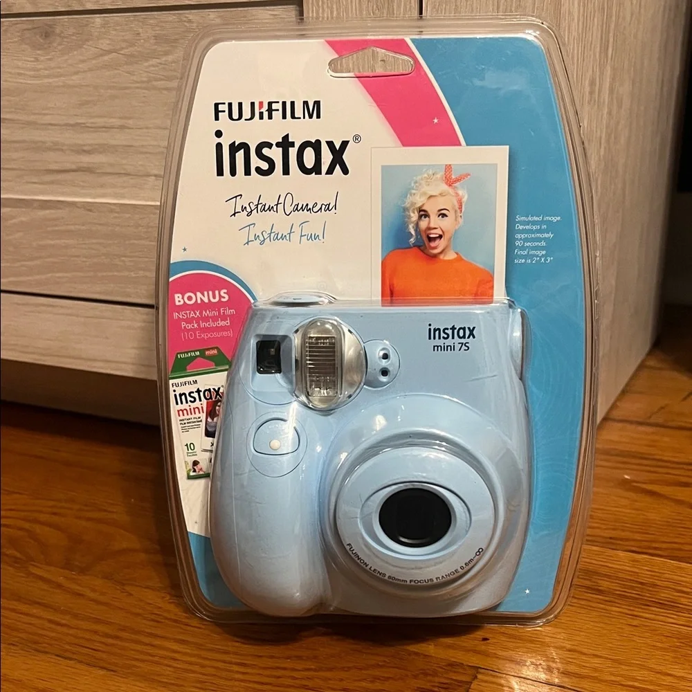 Fujifilm Instax Mini 7S Camera - Sky Blue
